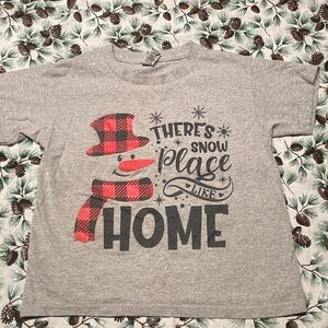 Gildan Gray Snowman Tee with Red Accents